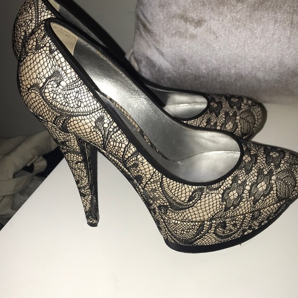 CASADEI LACE PLATFORMS - Picture 3 of 3